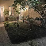 Apartamento Le Chapitre Avec Jardin - Centre Historique Nîmes