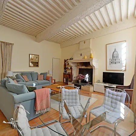 Lägenhet Le Chapitre Avec Jardin - Centre Historique Nîmes