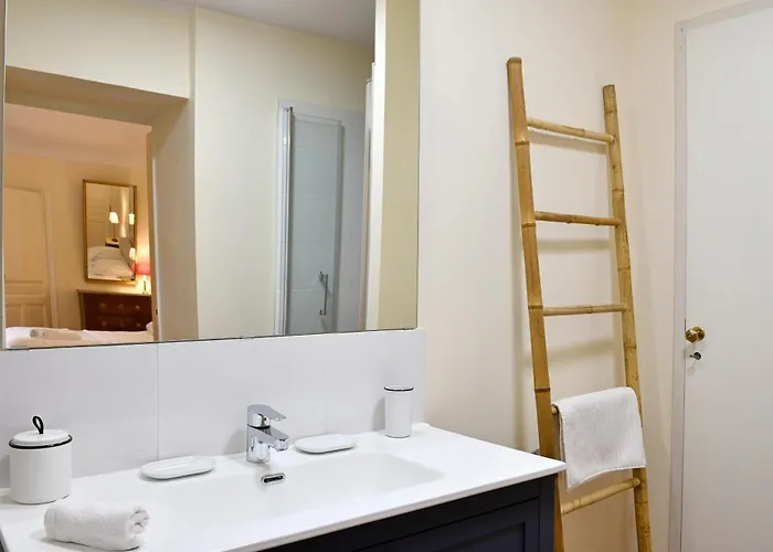 Le Chapitre Avec Jardin - Centre Historique * Nîmes